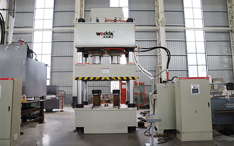 沃达重工YQ32-800吨四柱液压机概述