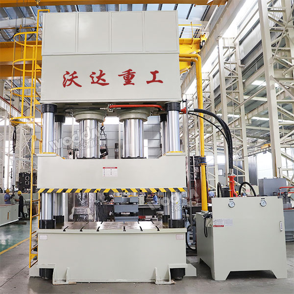 1000吨四柱压力机