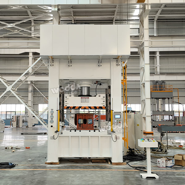 315吨框架式液压机