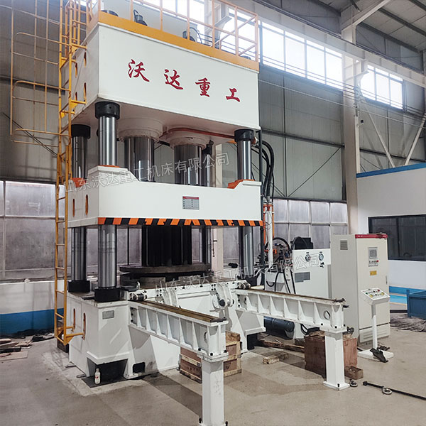 1000吨四柱压力机冲压电缆线盘侧板试机