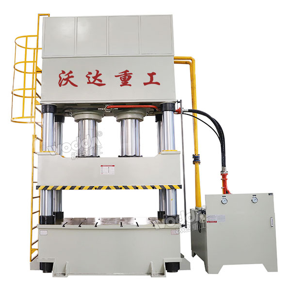 1000吨四柱液压机