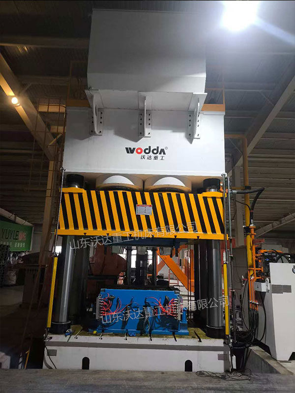 3000吨四柱液压机