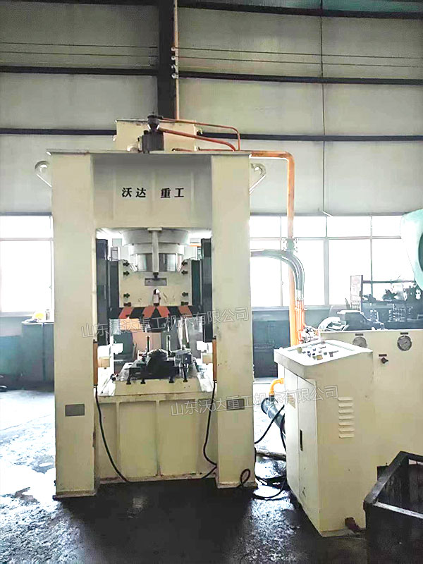 315吨铝制品冲压成型机