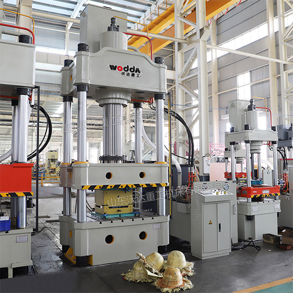 315吨四柱压力机