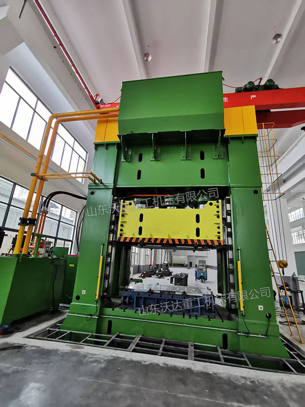 3600吨框架式液压机