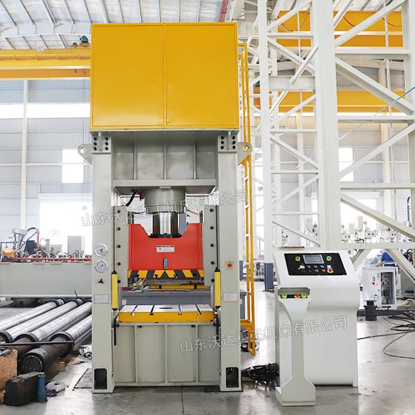 200吨框架式液压机