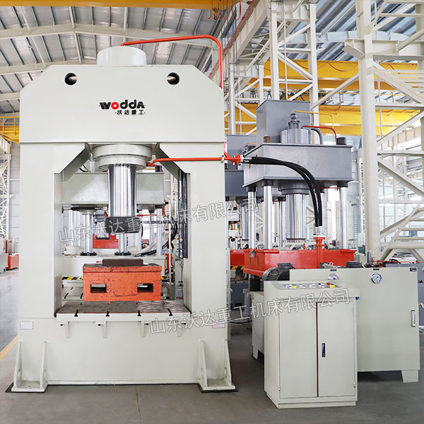 500吨龙门液压机