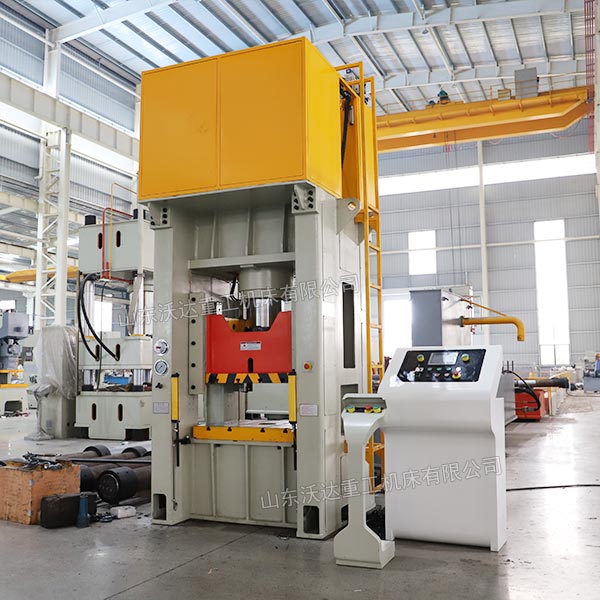 200吨框架式压力机