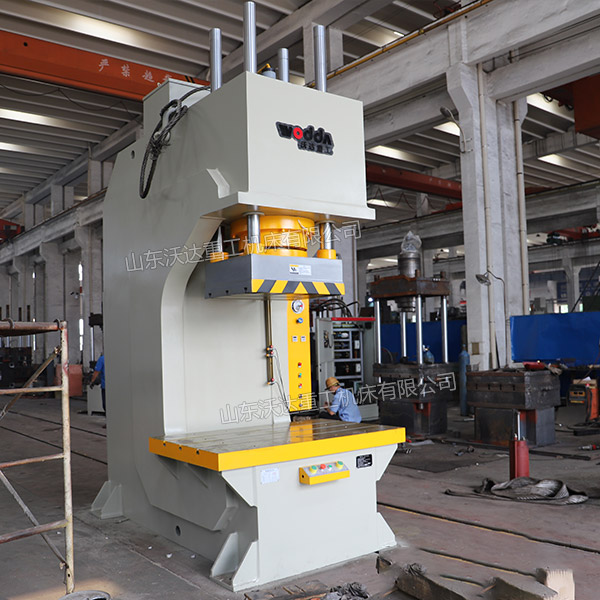 315吨单柱液压机