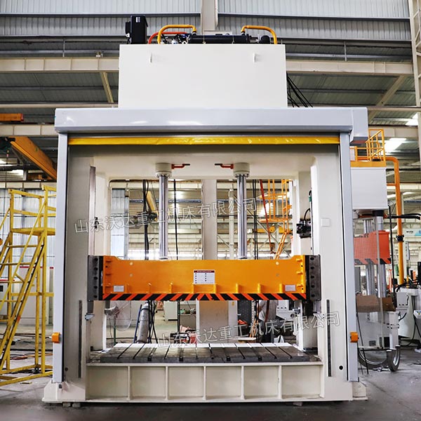 100吨框架式液压机