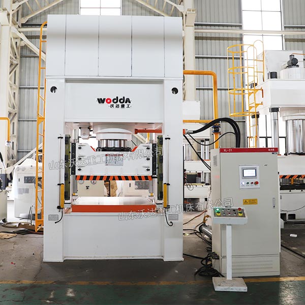 400吨框架式压力机