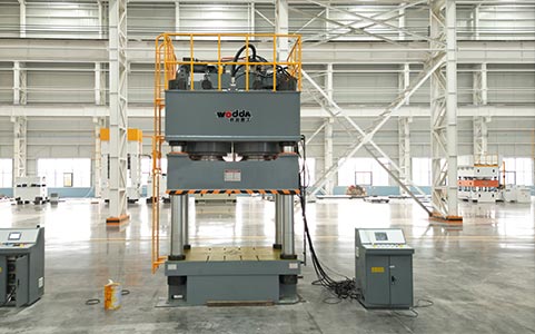 模压托盘设备的价格大概是多少？