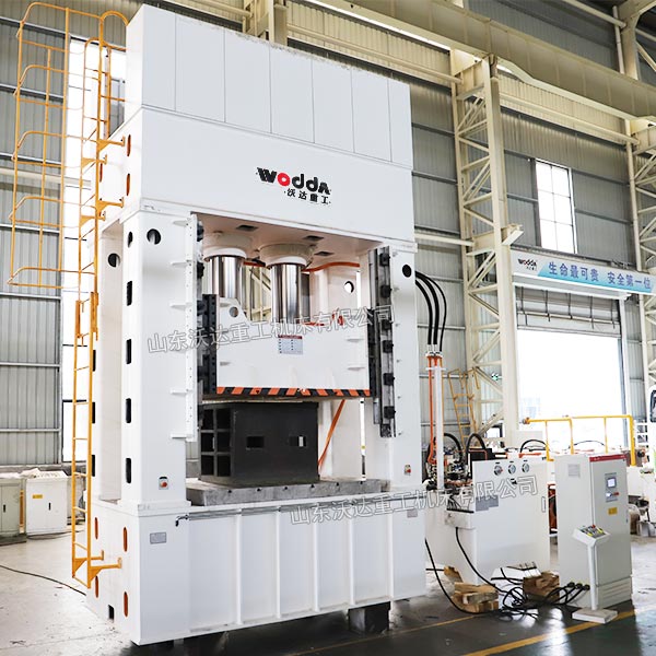 500吨框架式压力机