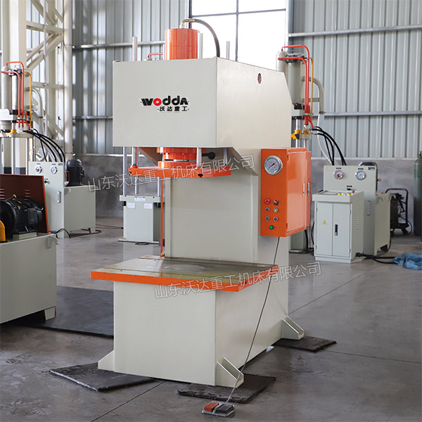 63吨单柱液压机 63吨单柱液压机