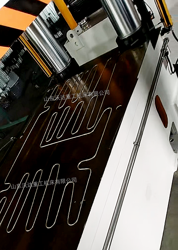 500吨四柱液压机压冷凝管 500吨四柱液压机压冷凝管