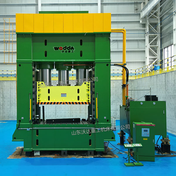 2500吨框架式液压机