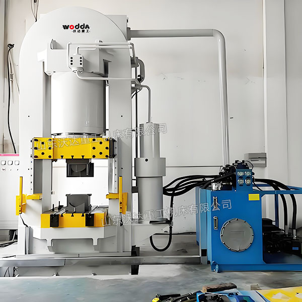 YR68-陶瓷粉末成型液压机