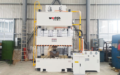 400吨四柱液压机-金属板材折弯成型