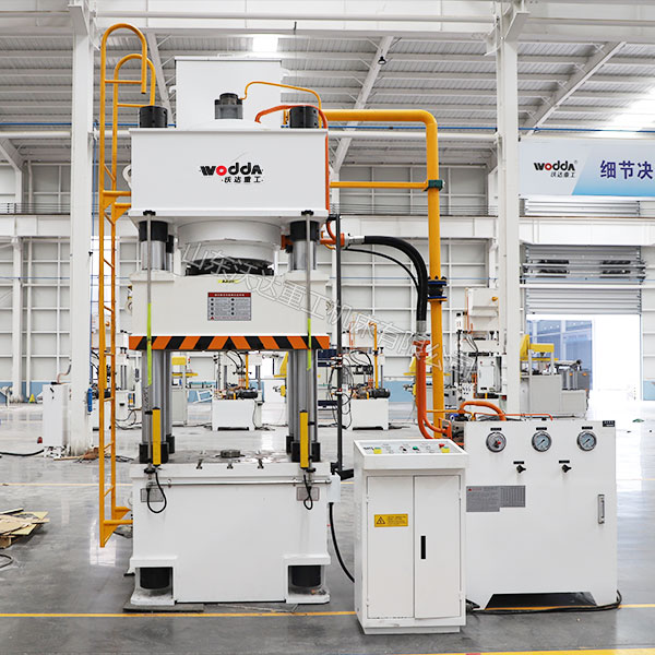 500吨海绵钛液压机 500吨海绵钛液压机