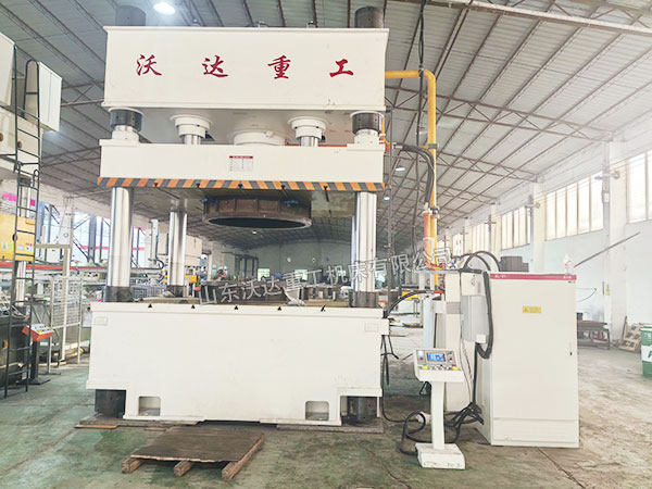 500吨不锈钢水塔封盖拉伸液压机