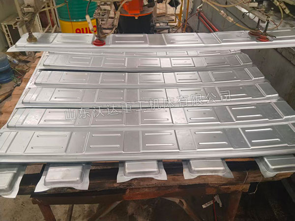 汽车配件冲压件 汽车配件冲压件