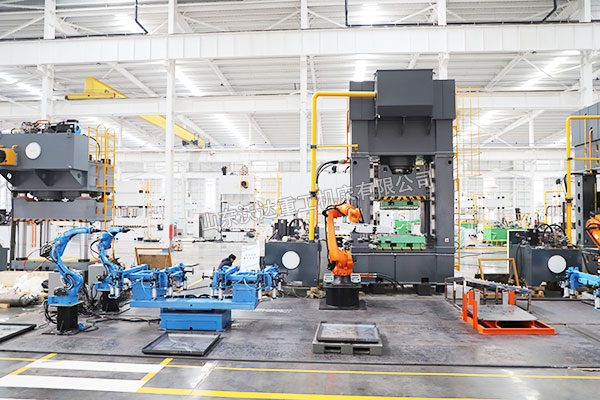 不锈钢水箱板生产线