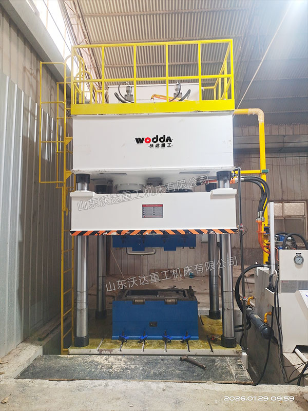 石英石洗衣盆液压机试机