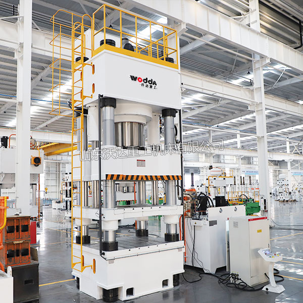 2000吨四柱液压机