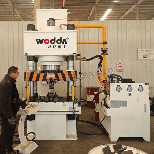 500吨金属板材折弯液压机