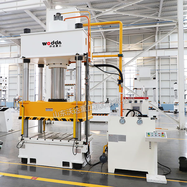 315吨三梁四柱液压机