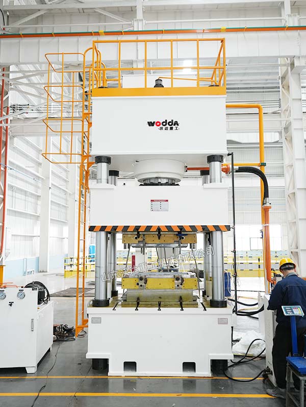 800吨玻璃钢水箱板液压机 800吨玻璃钢水箱板液压机