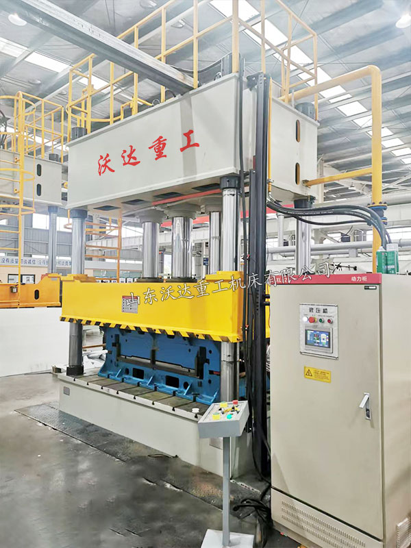 400吨四柱液压机