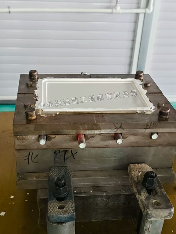 玻璃钢电表箱盖模压成型