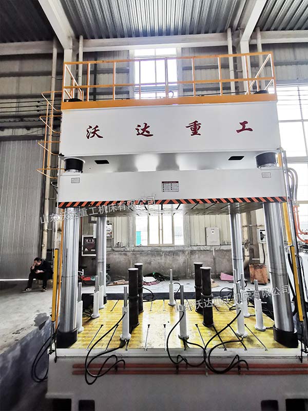 630吨复合材料成型液压机