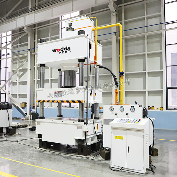 400吨三梁四柱液压机