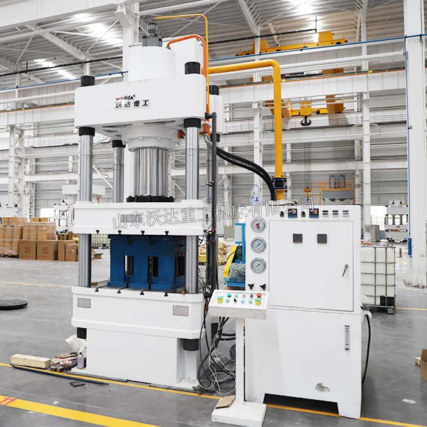 315吨树脂井盖成型液压机车间试机 315吨树脂井盖成型液压机车间试机