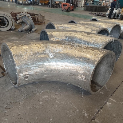 630吨热压弯头液压机