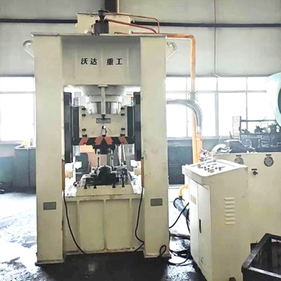 315吨铝制品冲压成型机