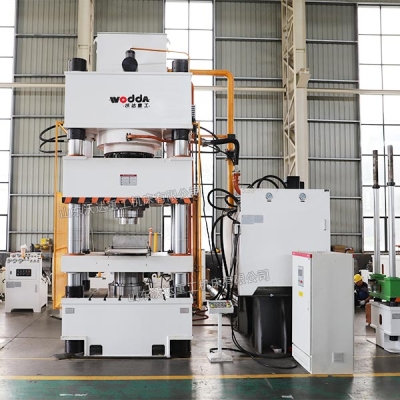 1250吨氮化铝粉末成型液压机