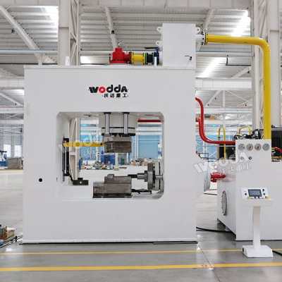 汽车凸轮轴热锻液压机